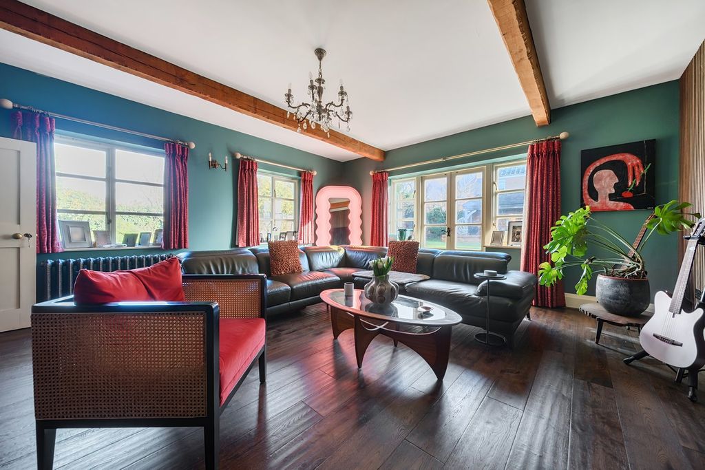 Property photo 3 of 15