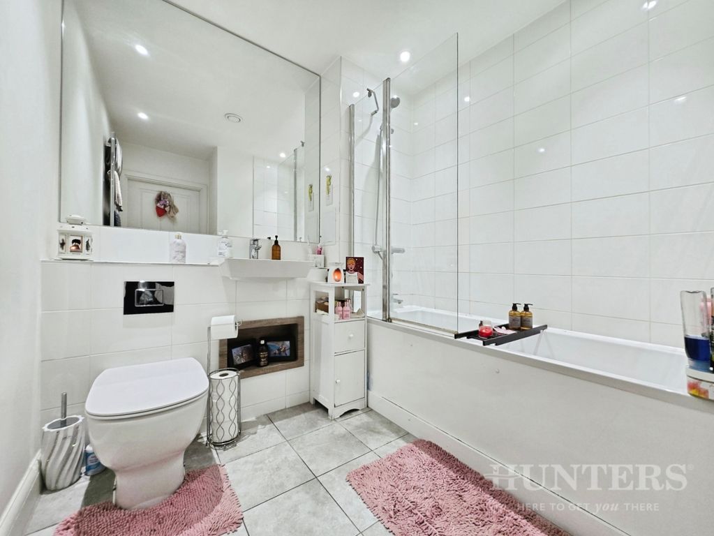 Property photo 3 of 19 Pbox-Img.Jpg