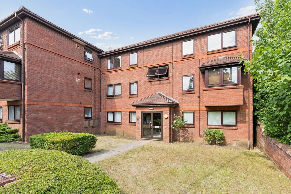 Property photo 1 of 12