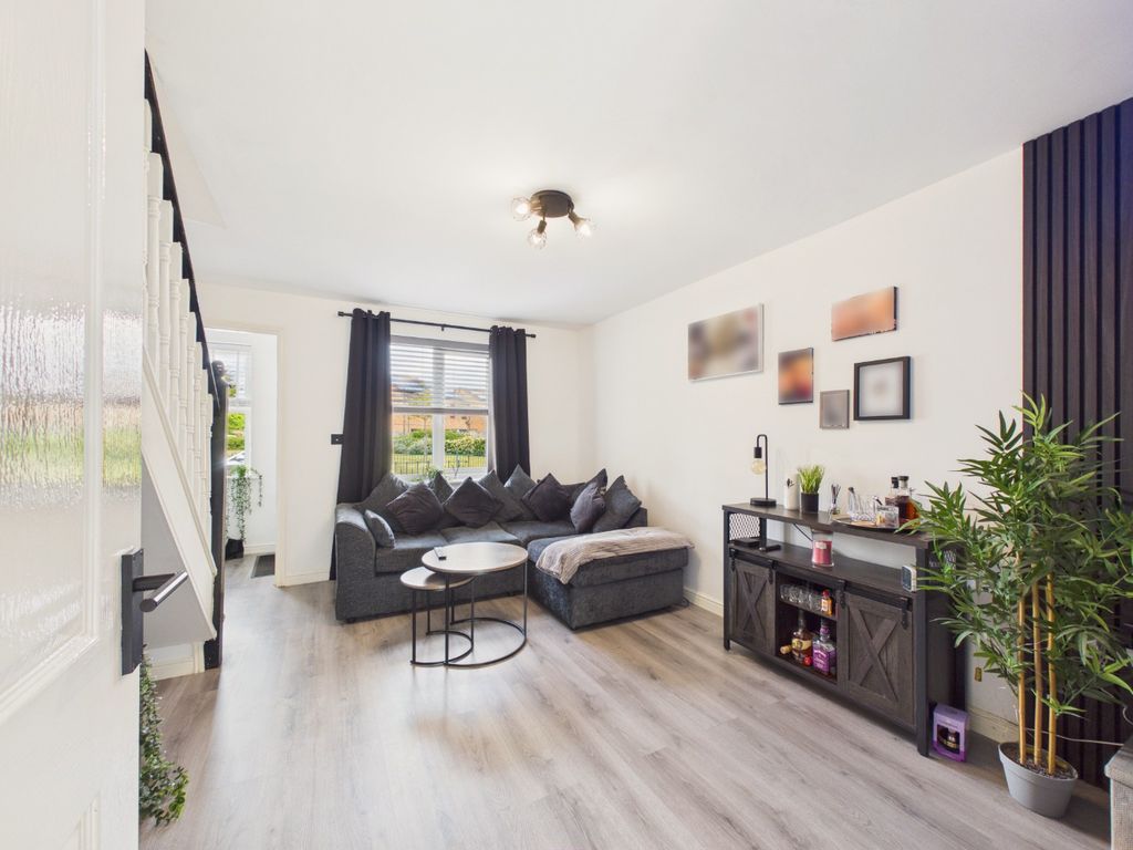 Property photo 2 of 15 5006994