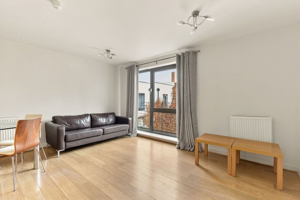 Property photo 2 of 4
