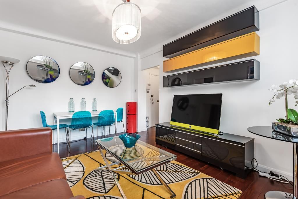 Property photo 2 of 10 Reception/Dining Room