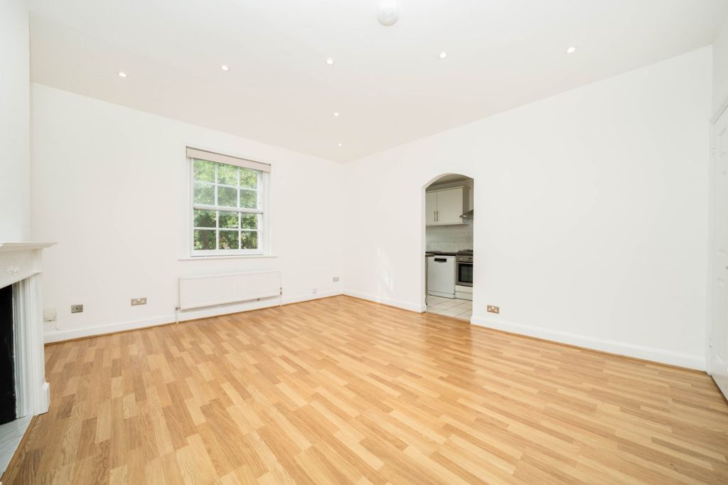 Property photo 2 of 17 Picture No. 21
