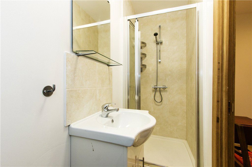 Property photo 3 of 5 Bathroom