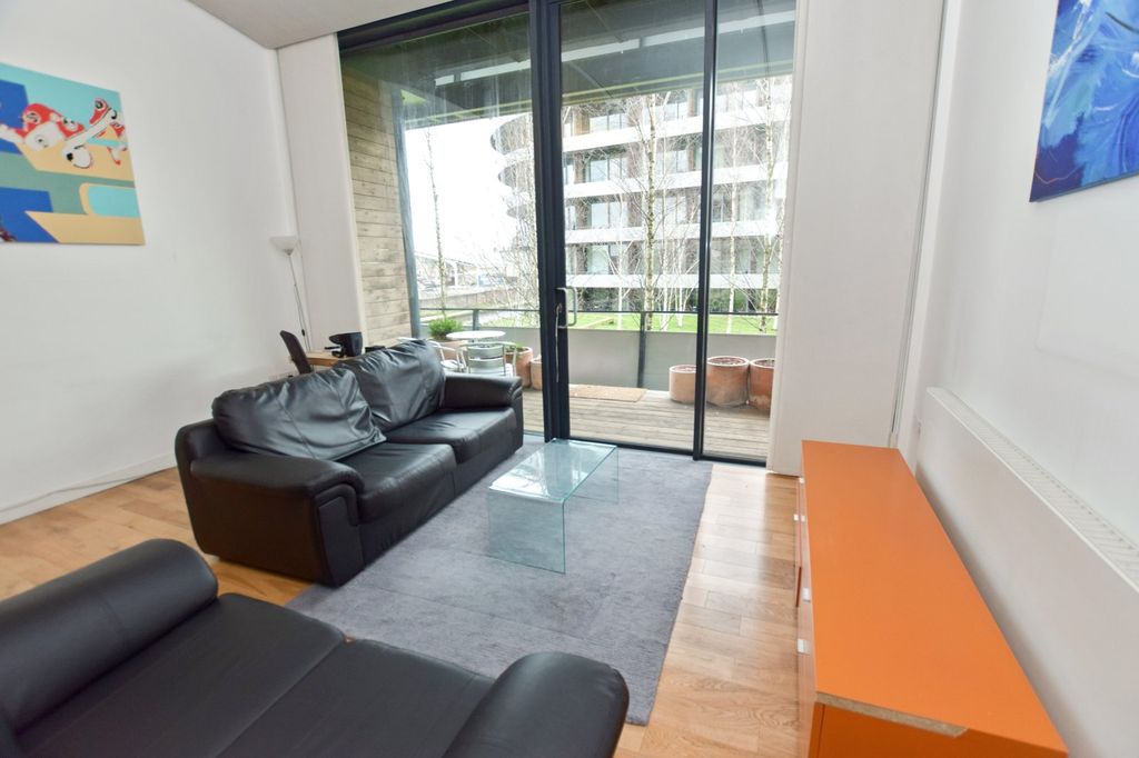 Property photo 2 of 11 Picture No. 14