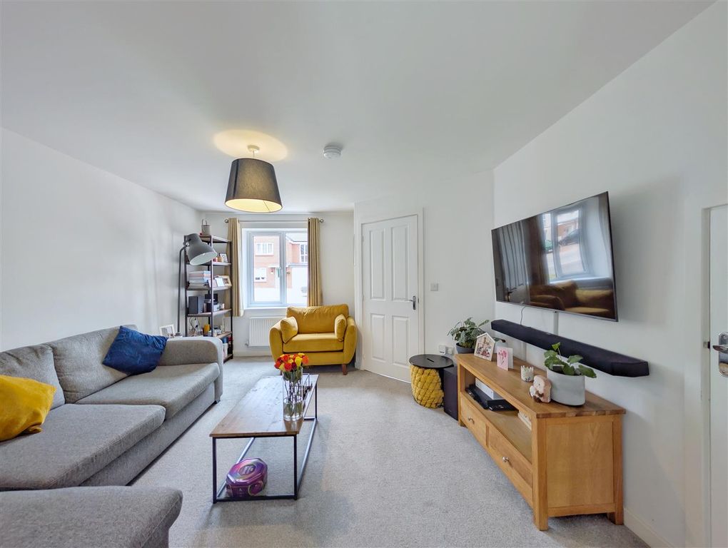 Property photo 3 of 16
