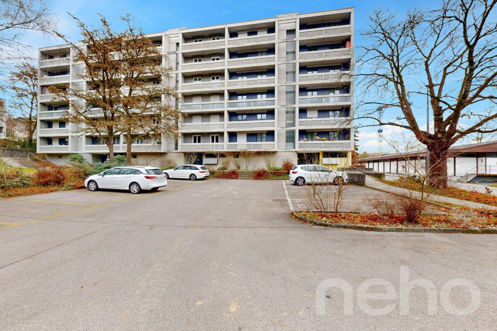 Property photo 3 of 12