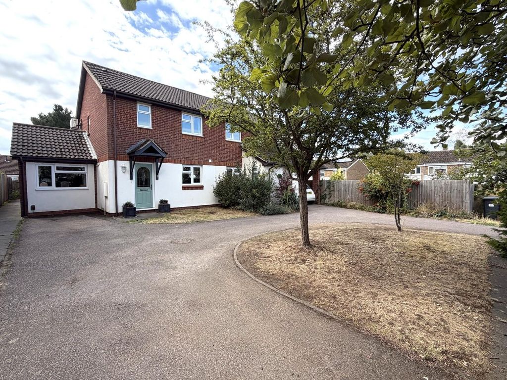 Property photo 1 of 20 Outside