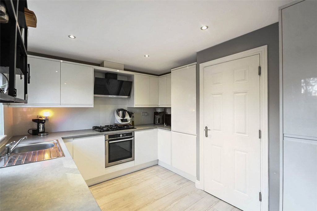 Property photo 3 of 21 Picture No. 36