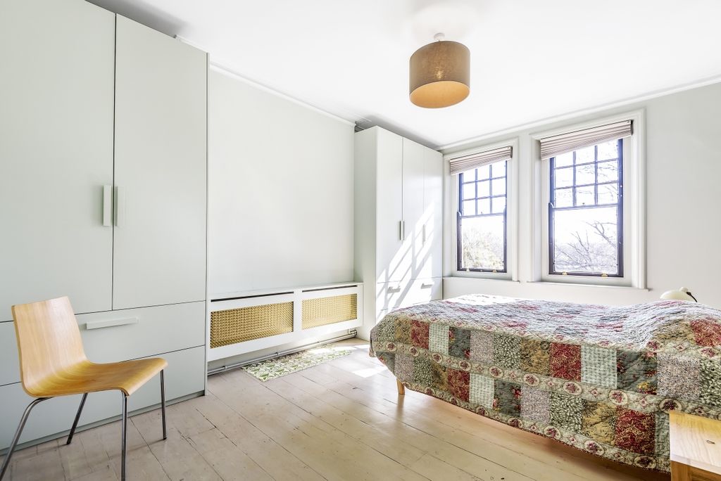 Property photo 3 of 6 462302 (2)