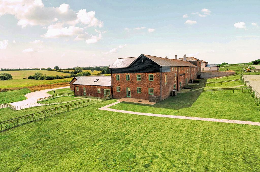 Property photo 2 of 13 External