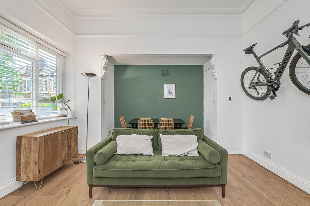 Property photo 3 of 15 Picture No. 07