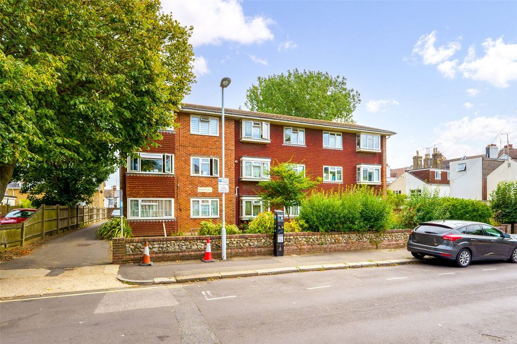 Property photo 1 of 12 Picture No. 04