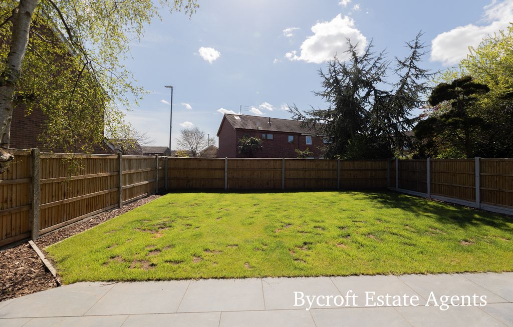 Property photo 2 of 13
