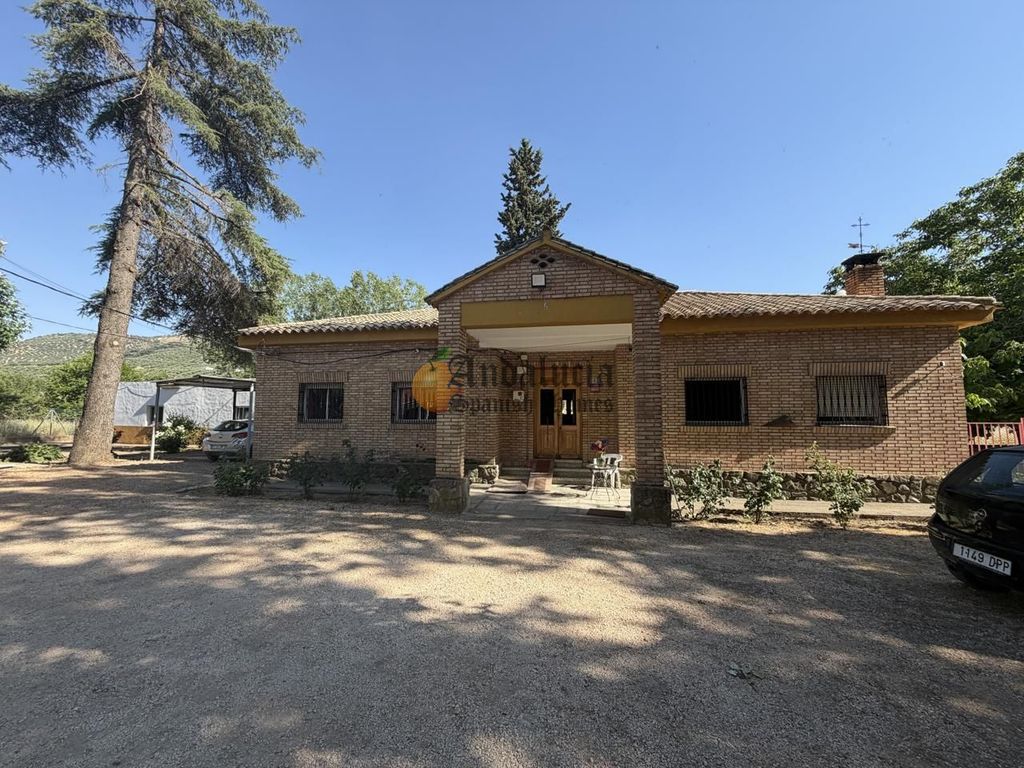 Property photo 2 of 60