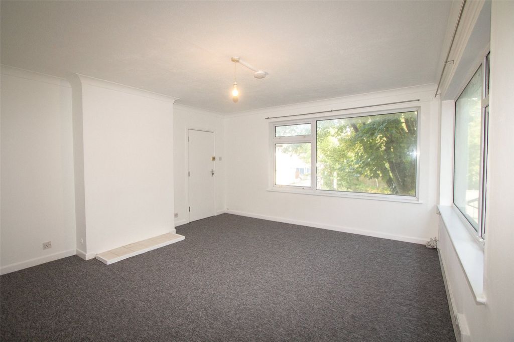 Property photo 2 of 14 Picture No. 08