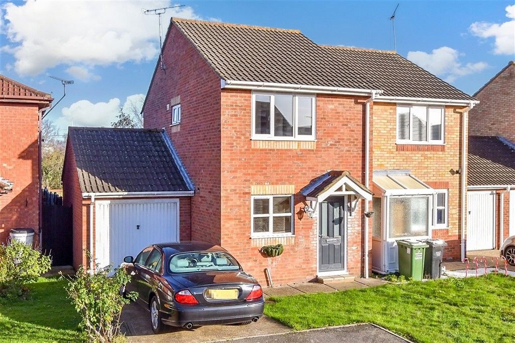 Property photo 1 of 8 External (Web)