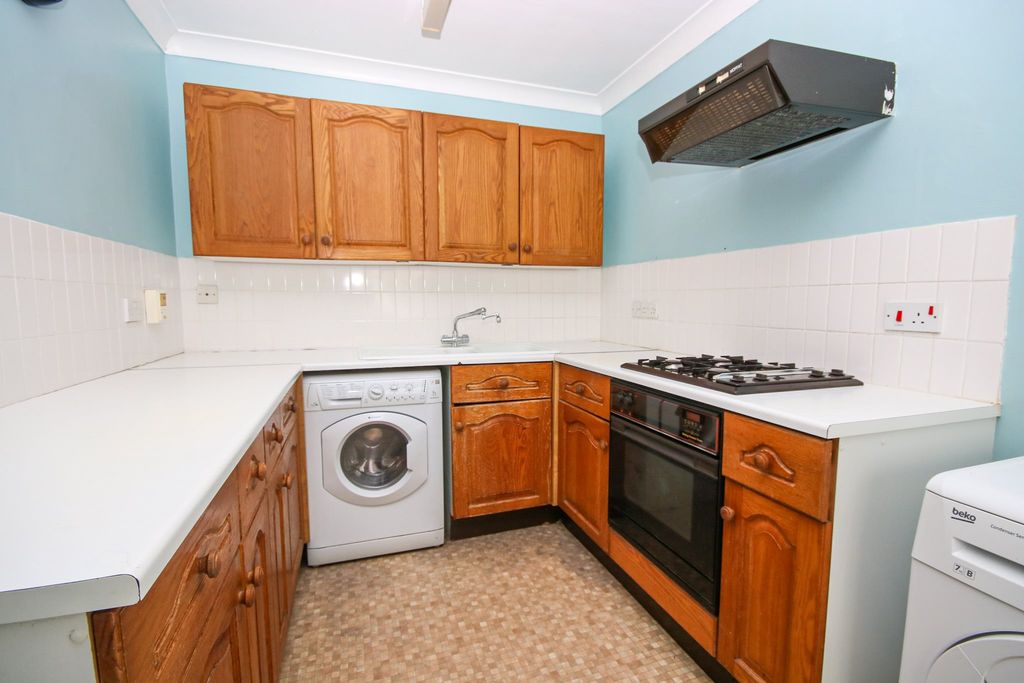 Property photo 2 of 9 Img_8812-2