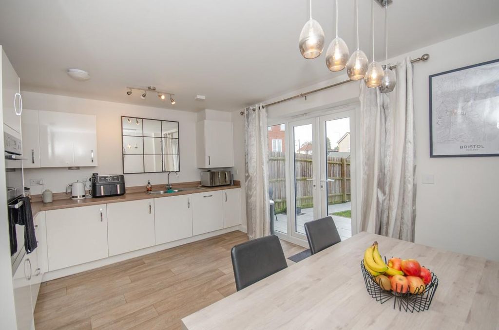 Property photo 3 of 20 Kitchen-Diner Pic 3.Jpg