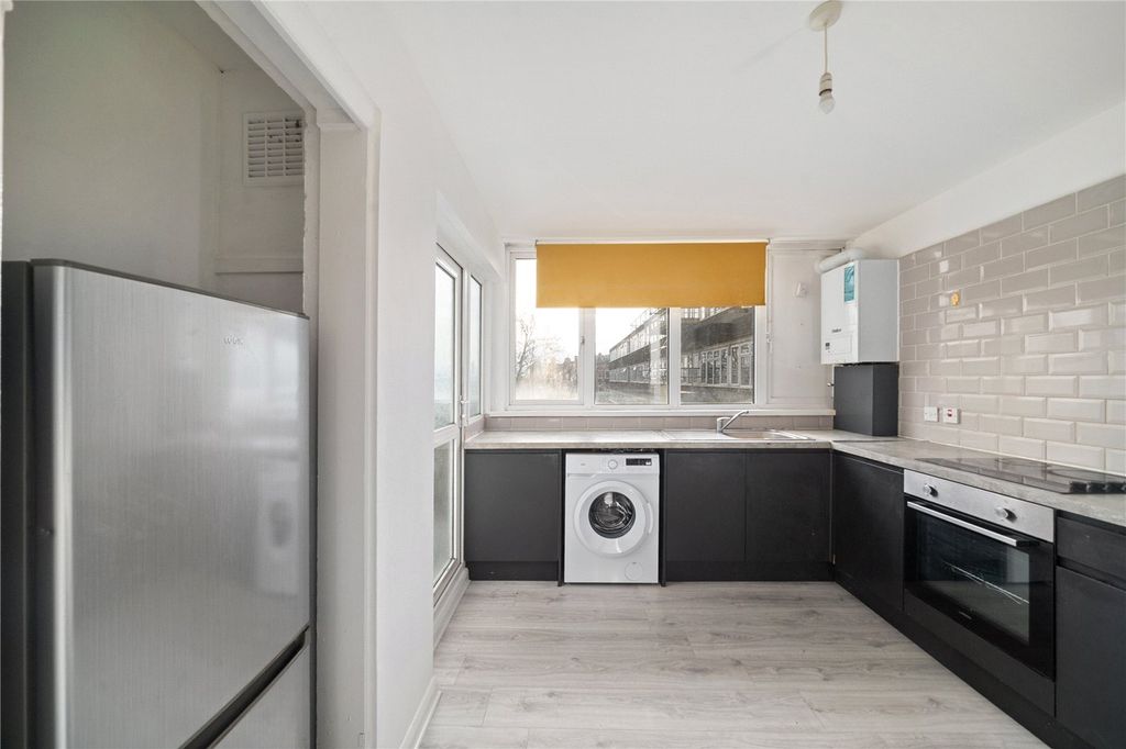 Property photo 1 of 12 Picture No. 11