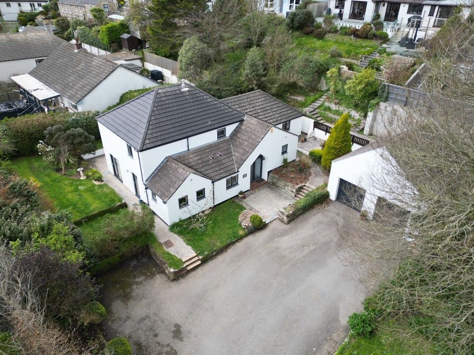 Property photo 2 of 38