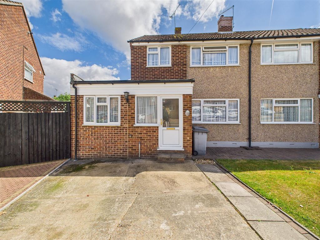 Property photo 2 of 26