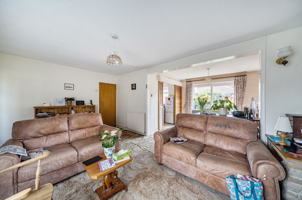 Property photo 2 of 14 1422473-10-69B17A...