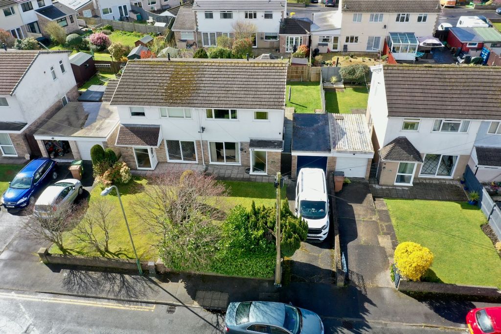 Additional image 6 of 3 bed semi-detached house for saleCrown Lane, Pontllanfraith NP12