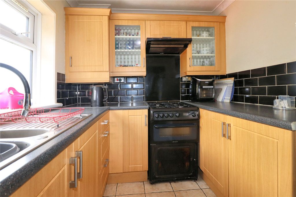 Property photo 2 of 12 Picture No. 05