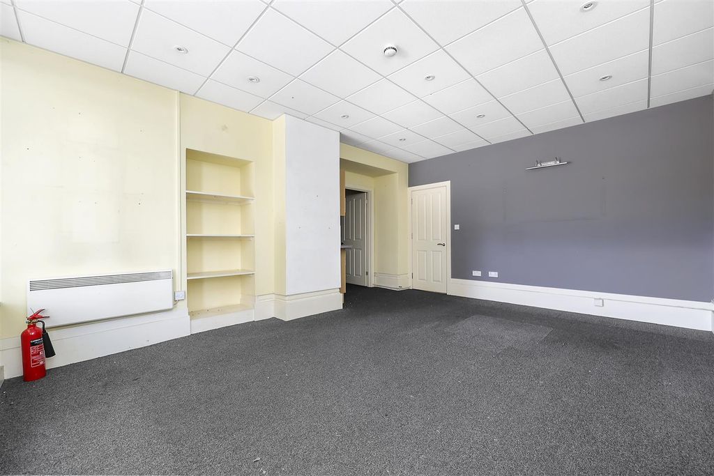 Property photo 3 of 16 9S4A7440.Jpg