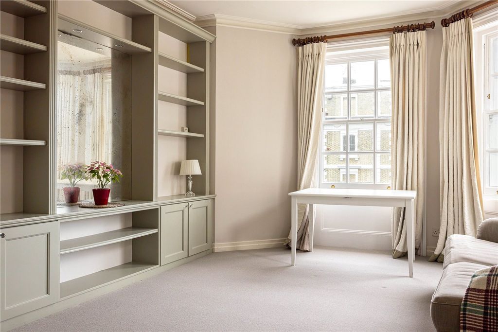 Property photo 1 of 11 Reception Room