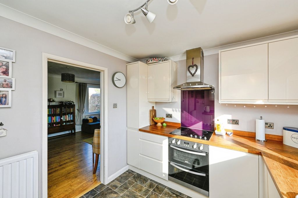Property photo 3 of 27 Pbox-Img.Jpg