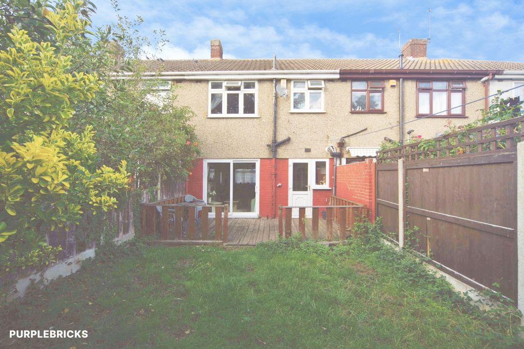 Property photo 3 of 18