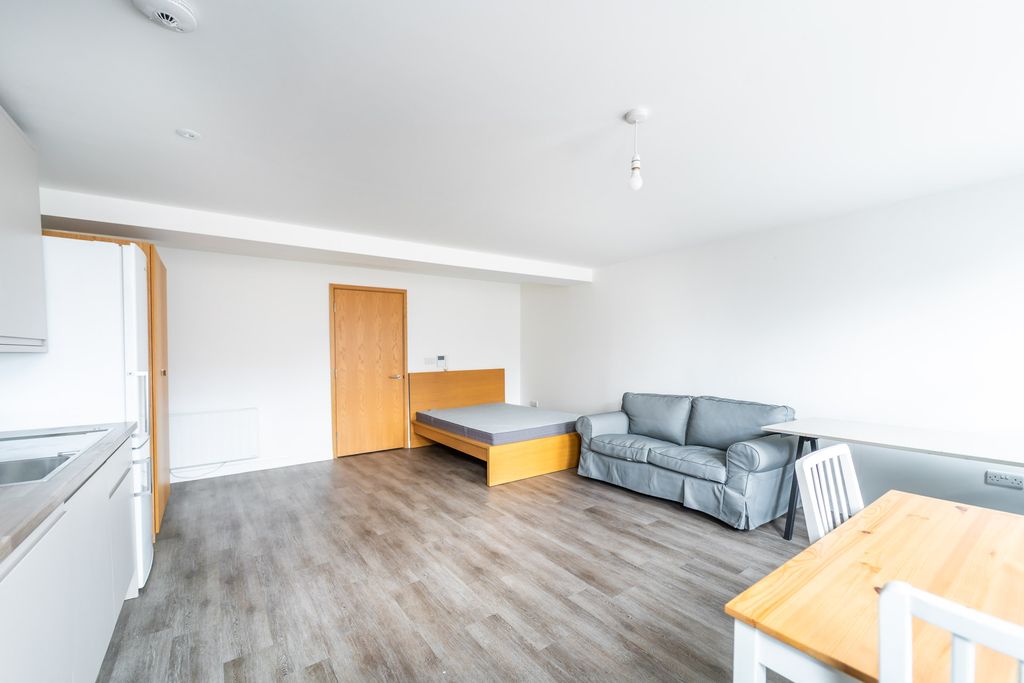 Property photo 3 of 10 Mba02196
