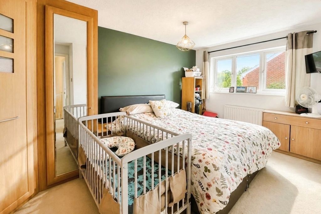 Property photo 3 of 12 Pbox-Img.Jpg