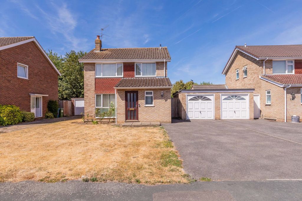 Property photo 1 of 17