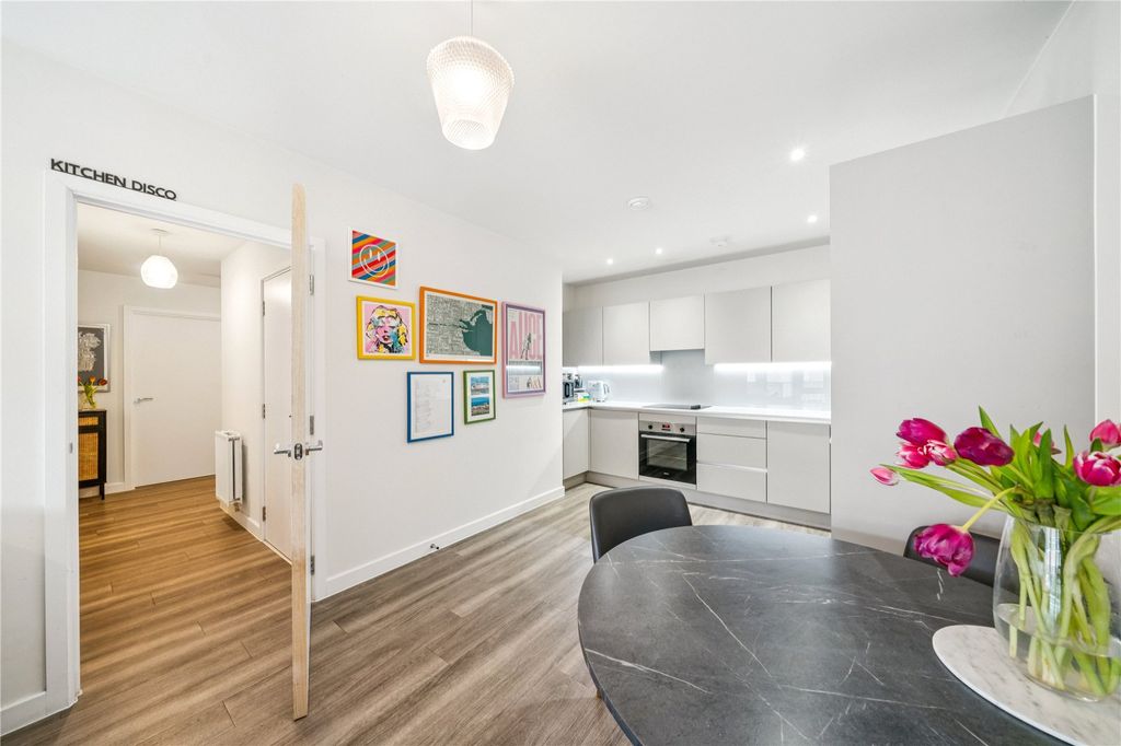 Property photo 3 of 9 Picture No. 07