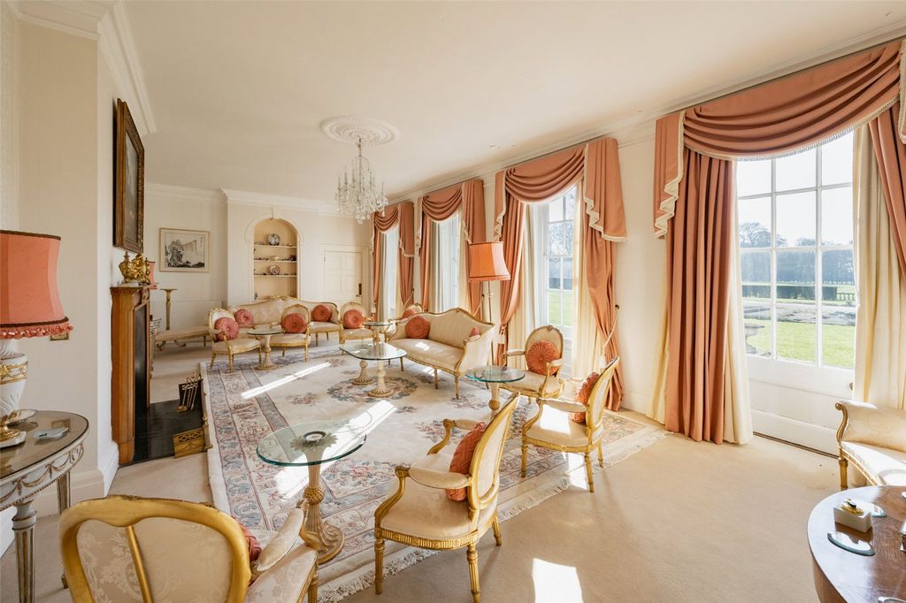 Property photo 3 of 19 Drawing Room