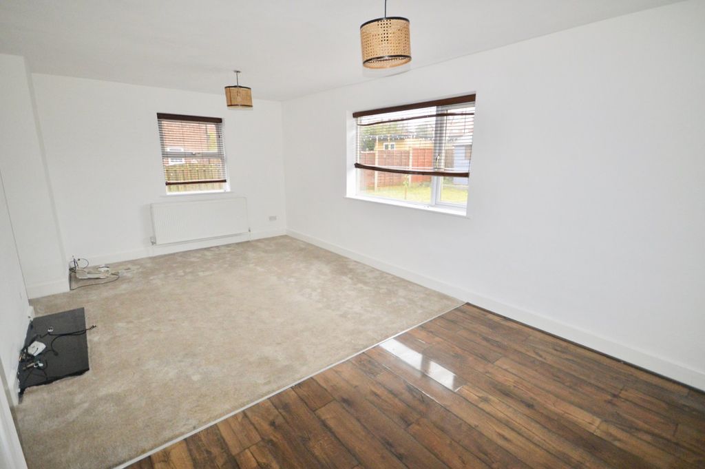 Property photo 3 of 14 Picture No. 11