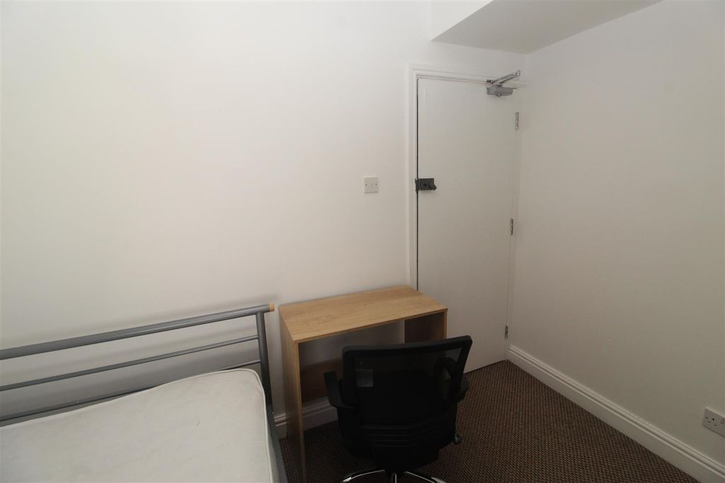 Property photo 3 of 16 7Lom2Zhrxu-Zidifetbblw.Jpg