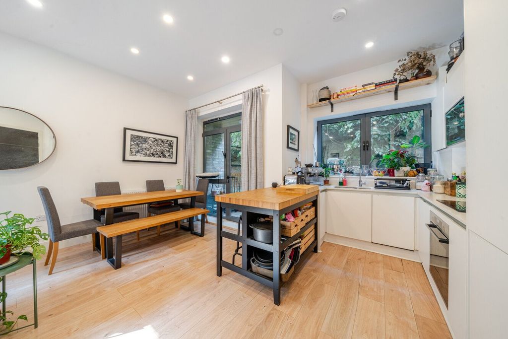 Property photo 3 of 15 Picture No. 07