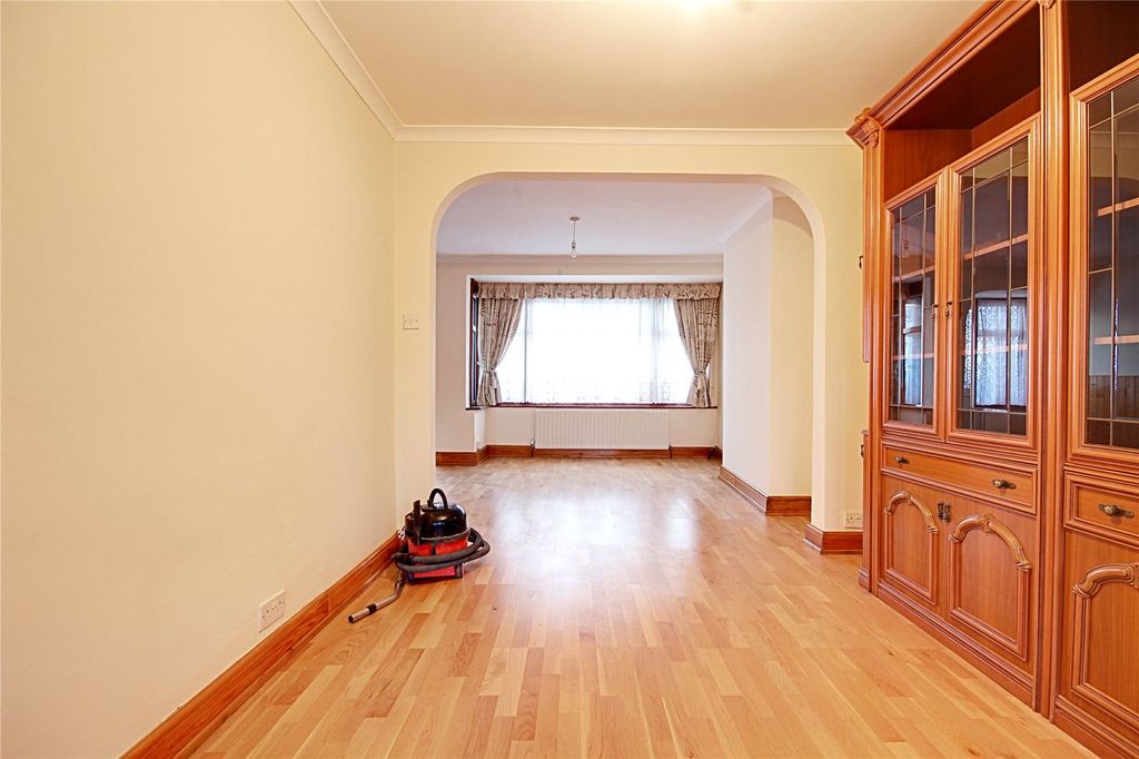 Property photo 3 of 11 Picture No. 02