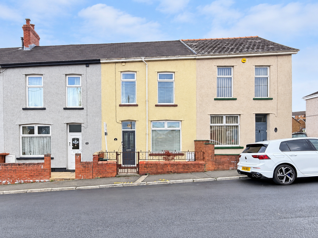 Property photo 1 of 15 91D5Fb62-0Cf7-4E0B-Aa80-5F024CE234C9