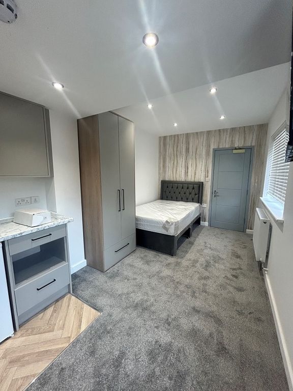 Property photo 1 of 6 2694-Pra12745-1-Raw