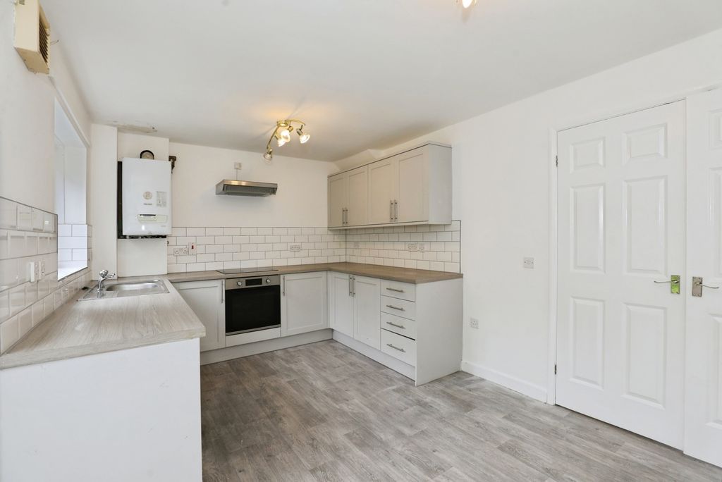 Property photo 2 of 21 Pbox-Img.Jpg