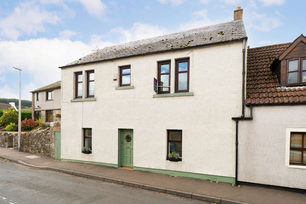 Property photo 1 of 29 Photo 7