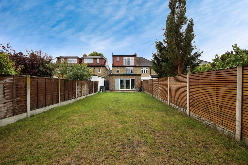 Property photo 2 of 18 Photo