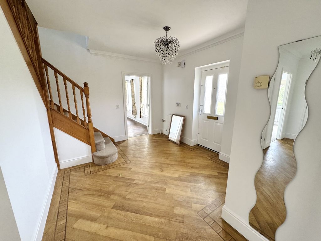 Property photo 3 of 39 Img_8809