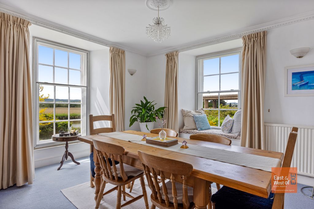 Property photo 3 of 18 A09 - Flat 5 The Retreat Drive Topsham - 260505