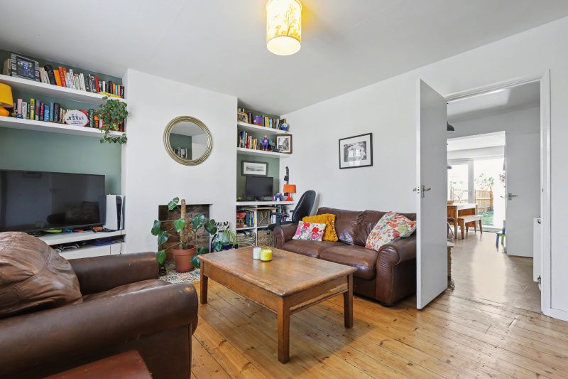 Property photo 3 of 17 Front Room